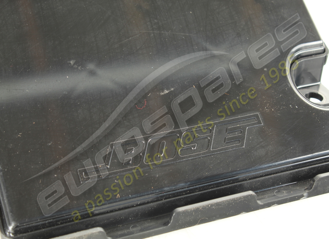 caisson de basses bose complet d'occasion maserati. numéro de pièce 67071100 (6)