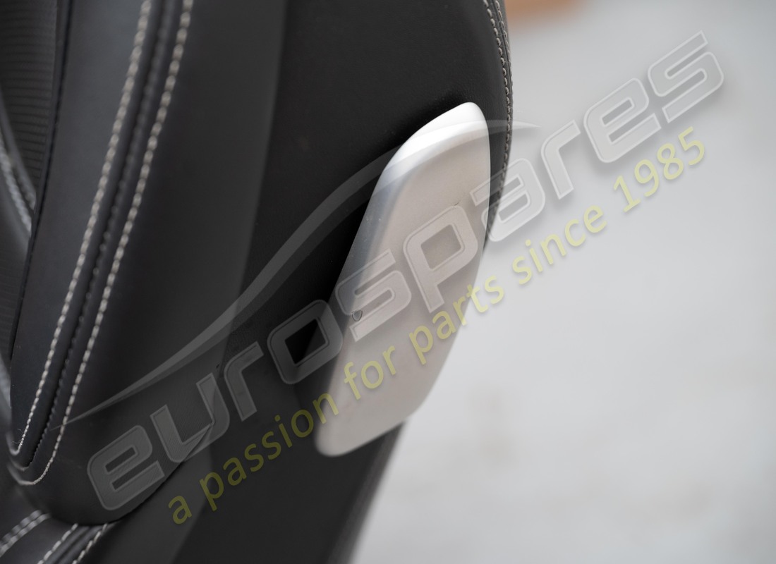 ENSEMBLE DE SIÈGES COMPLET D'OCCASION FERRARI. NUMÉRO DE PIÈCE EAP1558688 (14) ensemble de sièges complet d'occasion ferrari. numéro de pièce eap1558688 (14)