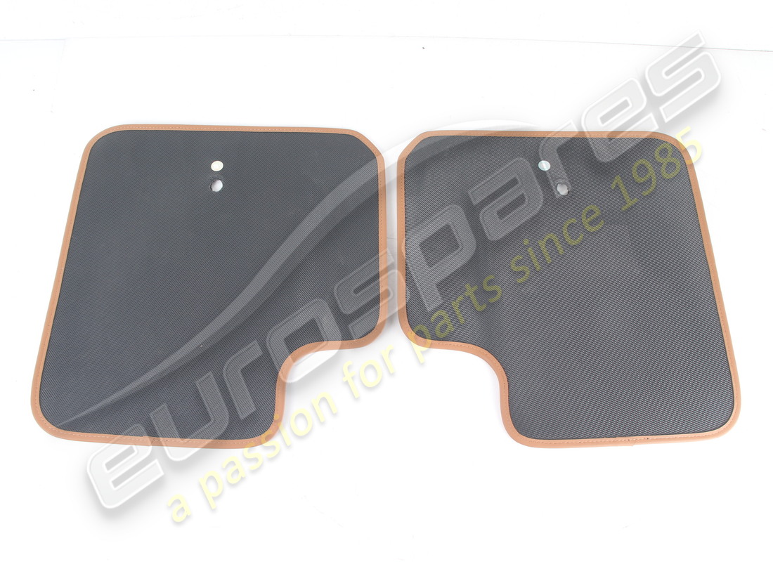 kit de tapis arrière amovibles d'occasion ferrari. référence 814667 (2)