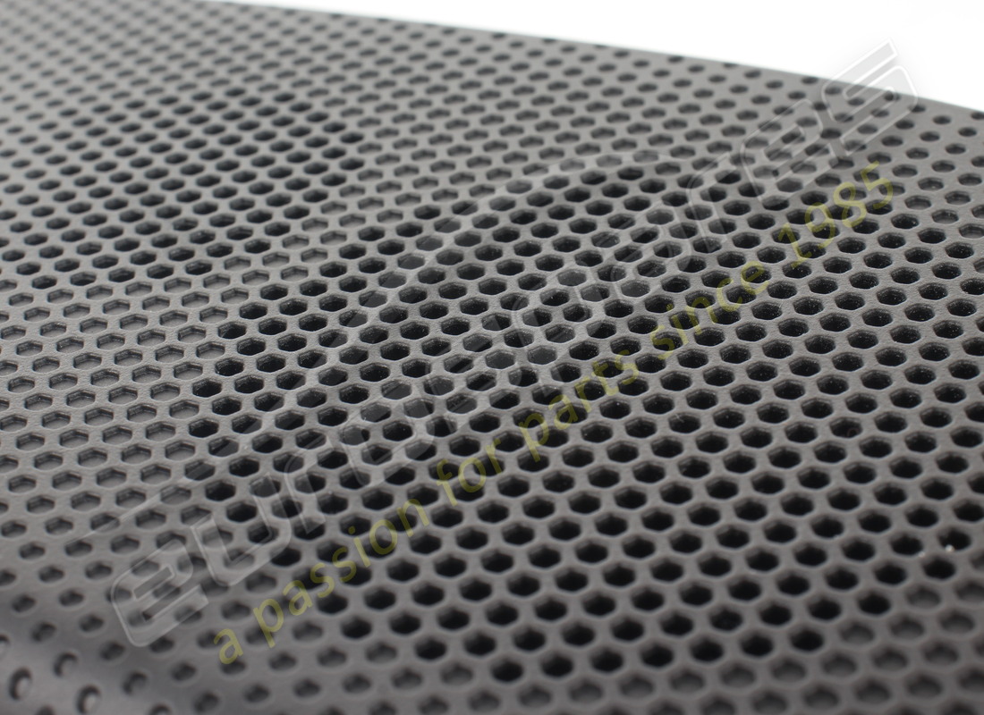 PANNEAU DE HAUT-PARLEUR DROIT GDX D'OCCASION FERRARI. NUMÉRO DE PIÈCE 778513 (2) panneau de haut-parleur droit gdx d'occasion ferrari. numéro de pièce 778513 (2)