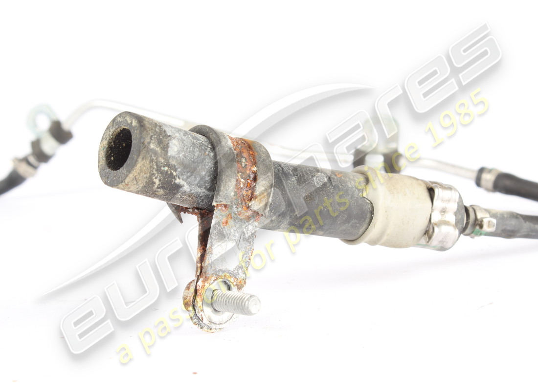ferrari respiration du liquide de direction assistée utilisé. numéro de pièce 314695 (2)