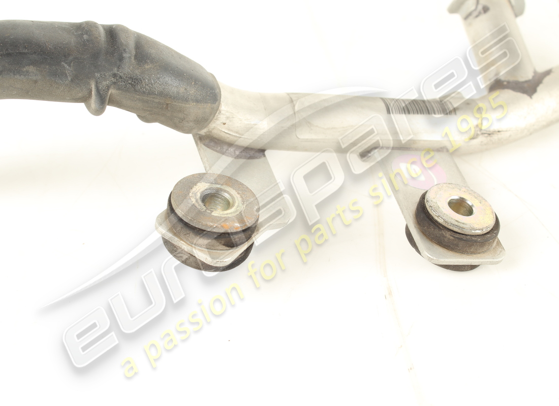 tuyau ferrari utilisé du tgk au moteur. numéro de pièce 292151 (4)