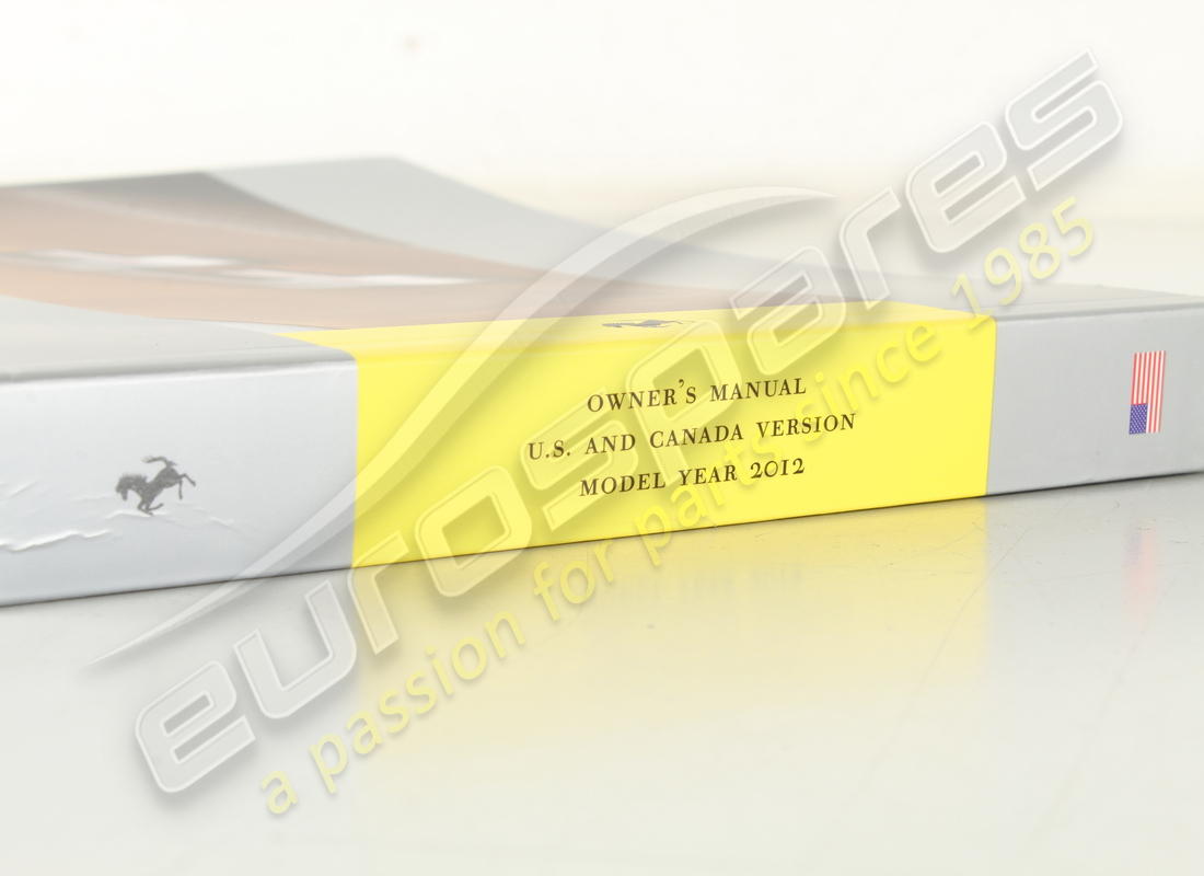 nouveau manuel d'utilisation et d'entretien ferrari. numéro de pièce 84836000 (3)