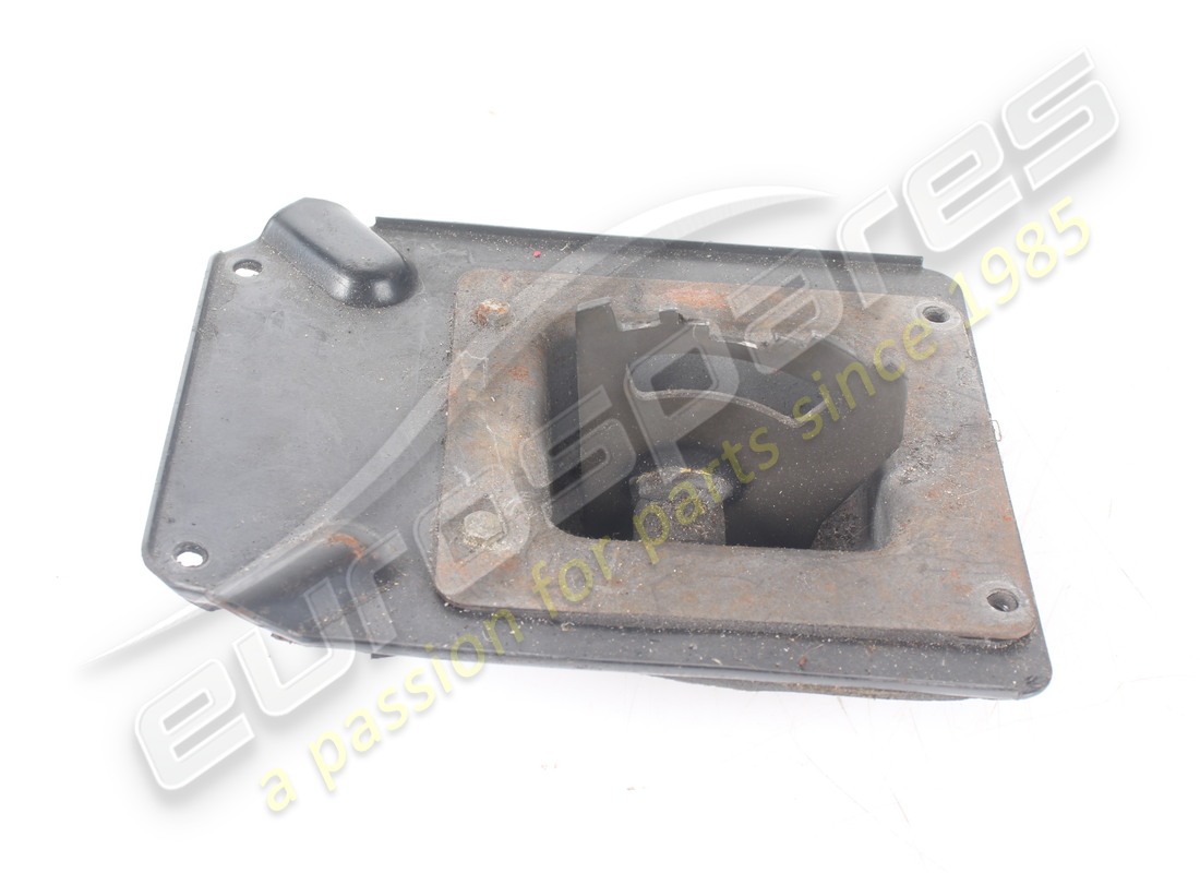 plaque complète d'occasion maserati sur tunnel. référence 365209151 (5)