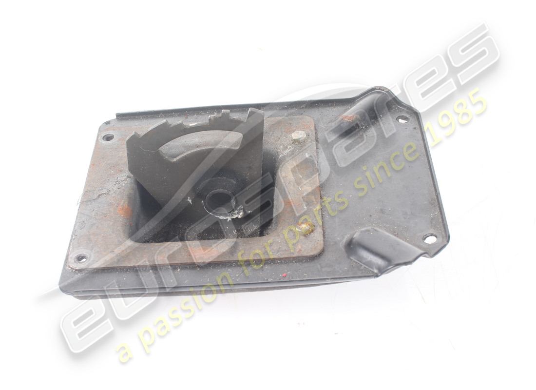 plaque complète d'occasion maserati sur tunnel. référence 365209151 (3)