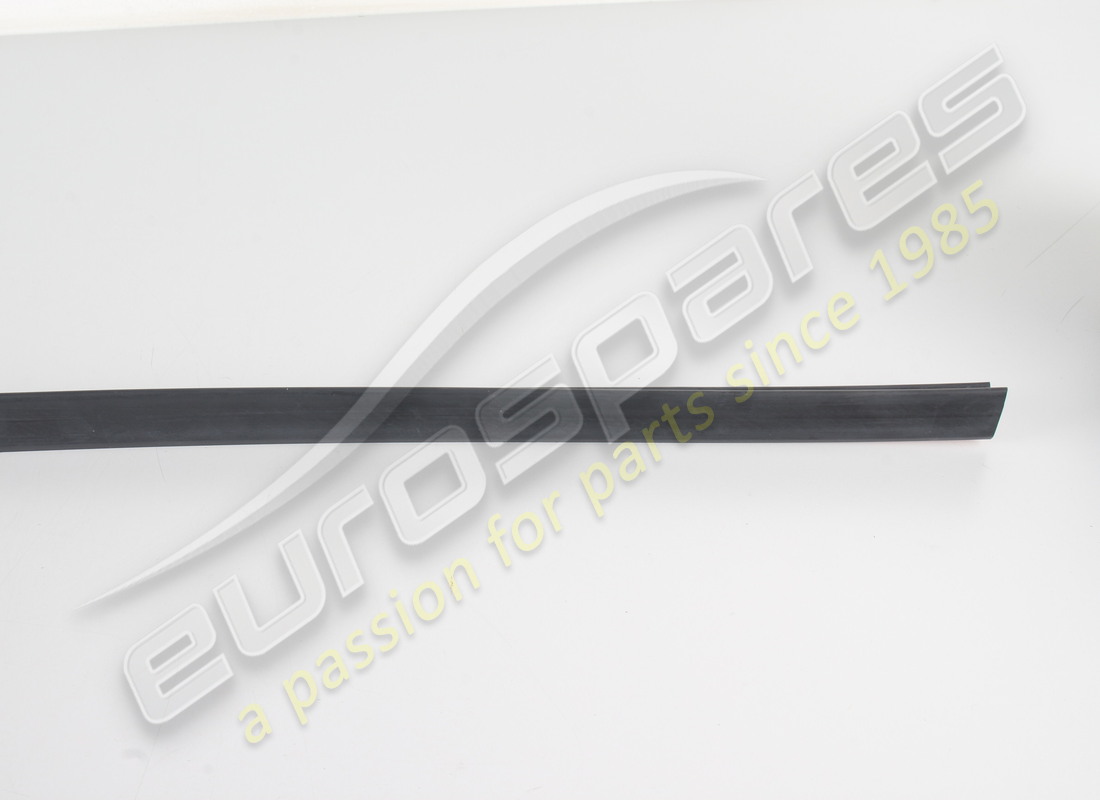 nouveau pare-chocs avant ferrari. numéro de pièce 88803200 (6)