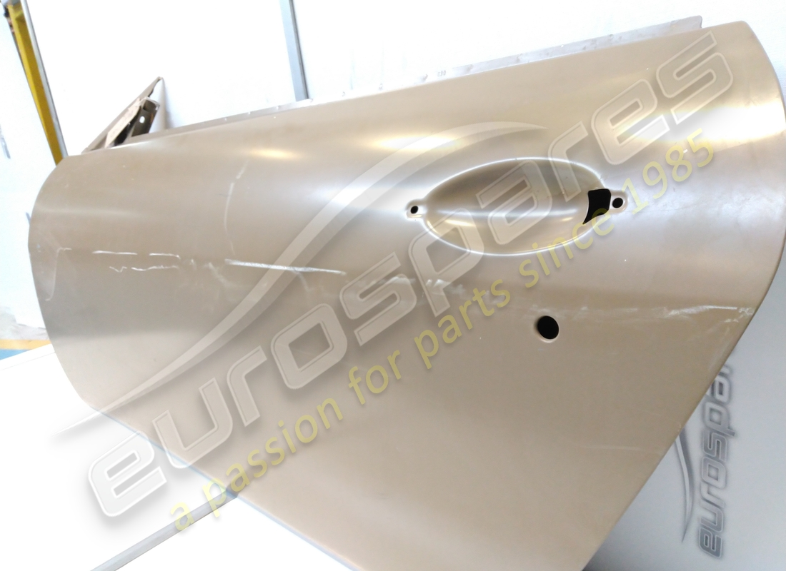 ensemble de porte avant gauche neuf maserati. numéro de pièce 86485100 (2)