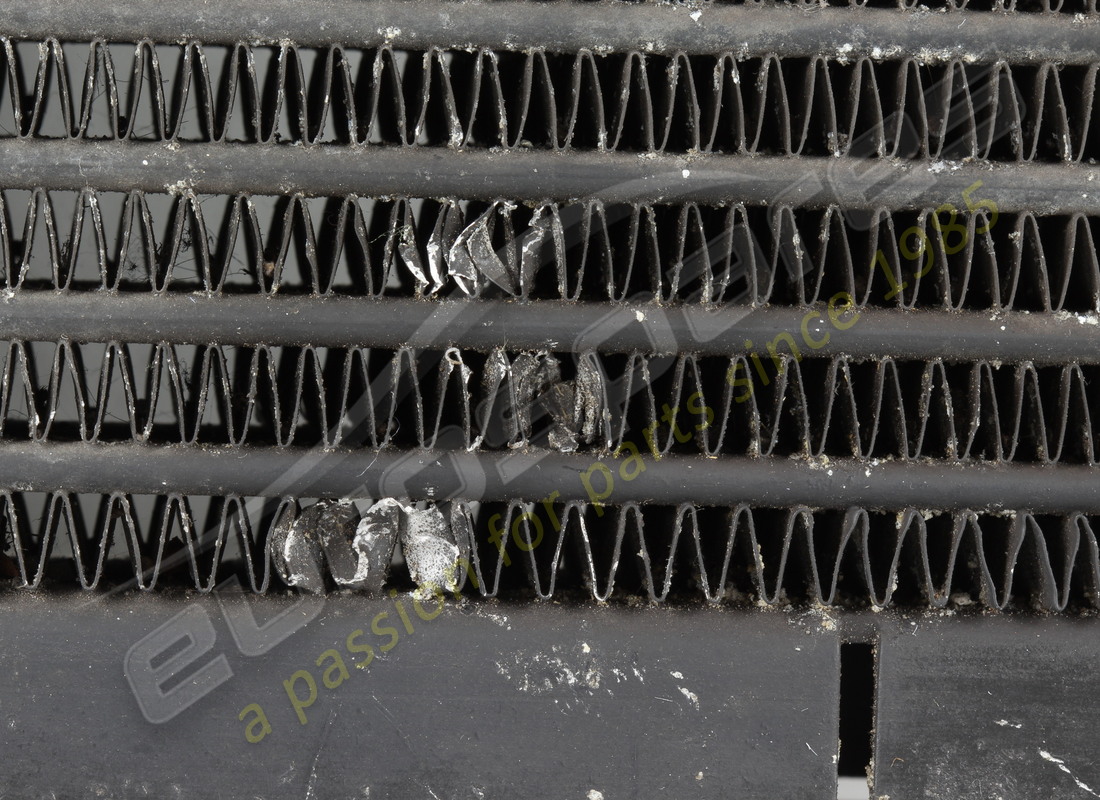 radiateur à huile ferrari utilisé. numéro de pièce 175696 (8)