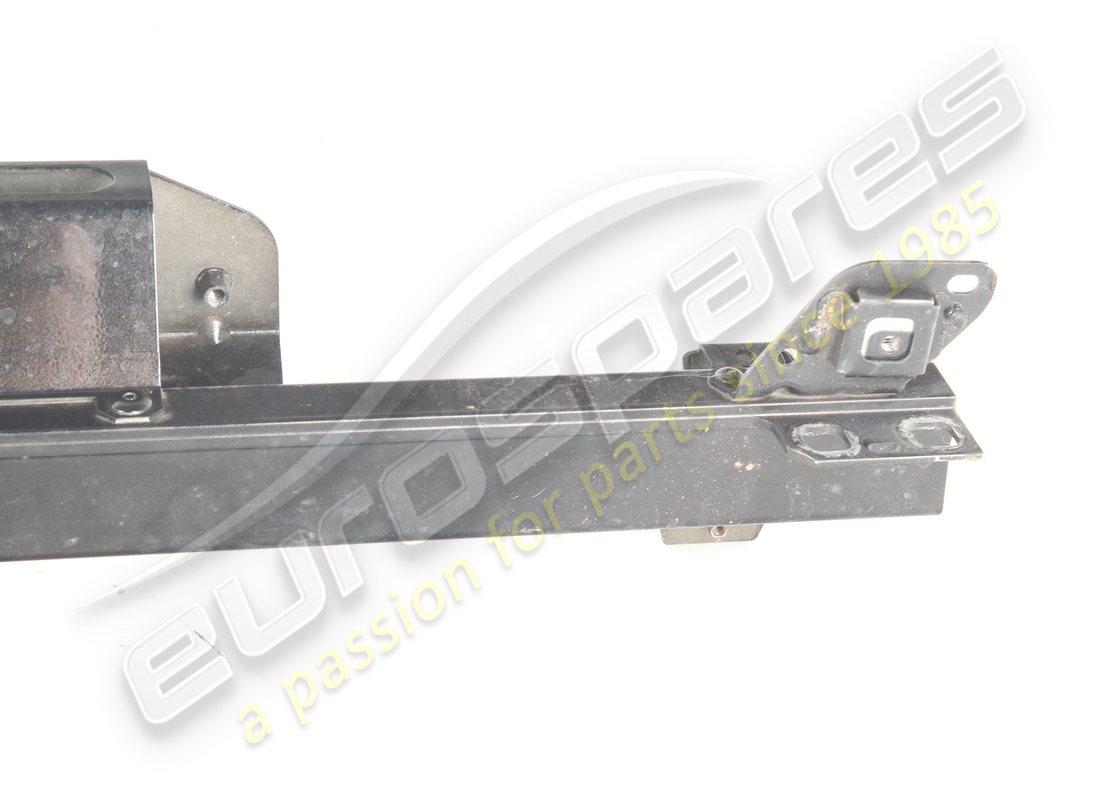 PARE-CHOCS AVANT COMPLET CROSS ME D'OCCASION FERRARI. NUMÉRO DE PIÈCE 85100700 (2) pare-chocs avant complet cross me d'occasion ferrari. numéro de pièce 85100700 (2)