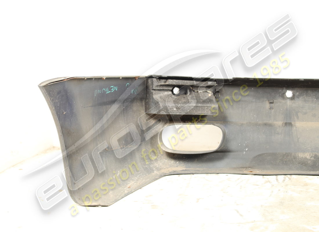 PARE-CHOCS ARRIÈRE QP D'OCCASION MASERATI (TYPE CAPTEUR DE STATIONNEMENT). NUMÉRO DE PIÈCE 980139383 (7) pare-chocs arrière qp d'occasion maserati (type capteur de stationnement). numéro de pièce 980139383 (7)