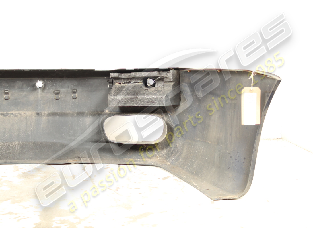 PARE-CHOCS ARRIÈRE QP D'OCCASION MASERATI (TYPE CAPTEUR DE STATIONNEMENT). NUMÉRO DE PIÈCE 980139383 (8) pare-chocs arrière qp d'occasion maserati (type capteur de stationnement). numéro de pièce 980139383 (8)