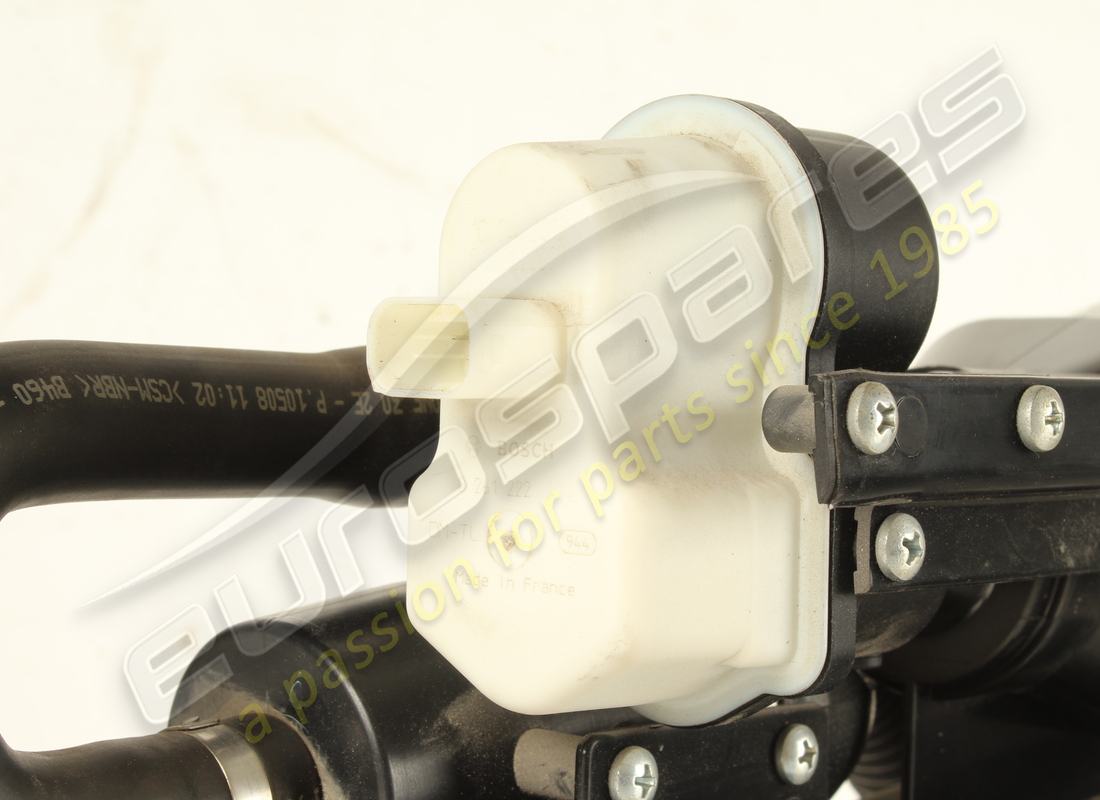filtre à vapeurs de carburant d'occasion ferrari. numéro de pièce 282523 (5)
