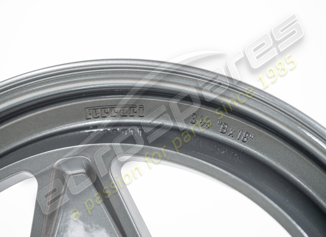 nouvelle jante de roue de secours ferrari. numéro de pièce 147257 (5)