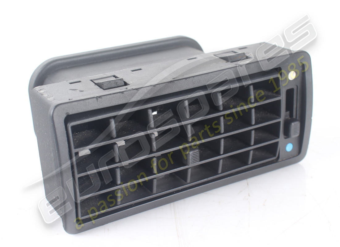 UTILISÉ Maserati DIFFUSEUR . NUMÉRO DE PIÈCE 315553020 (1)