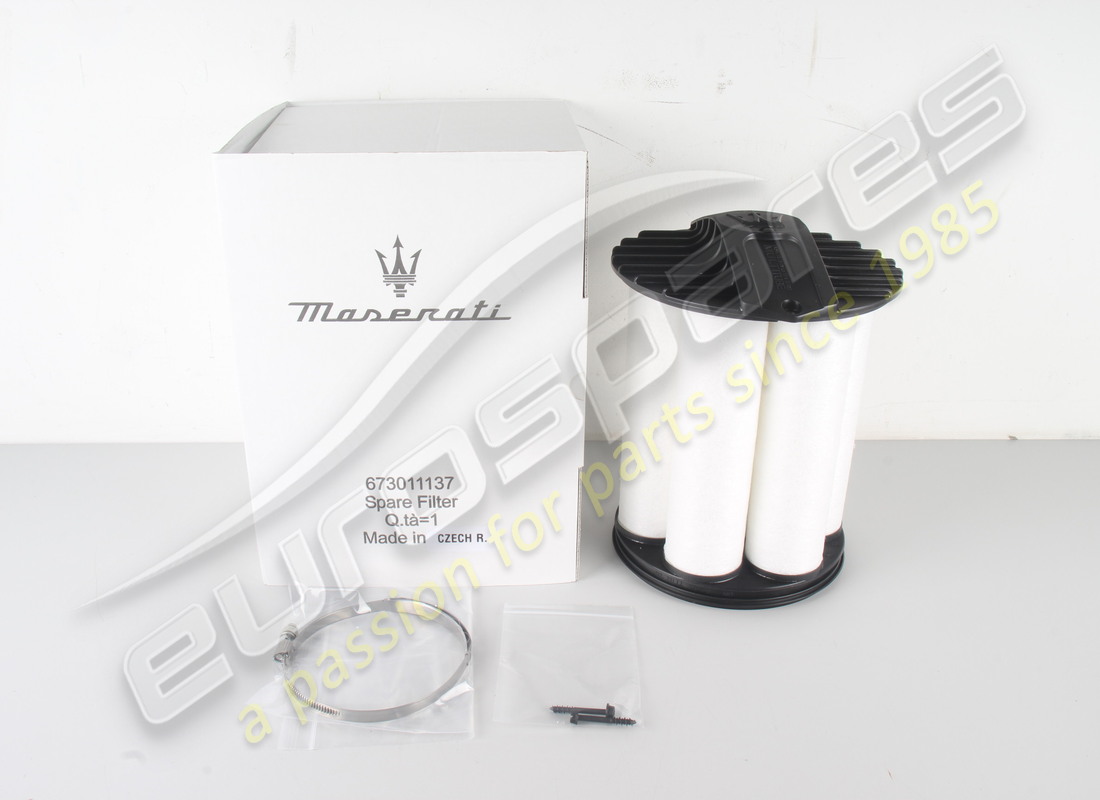 nouveau kit de filtre à air d'admission moteur maserati. numéro de pièce 673011137 (1)