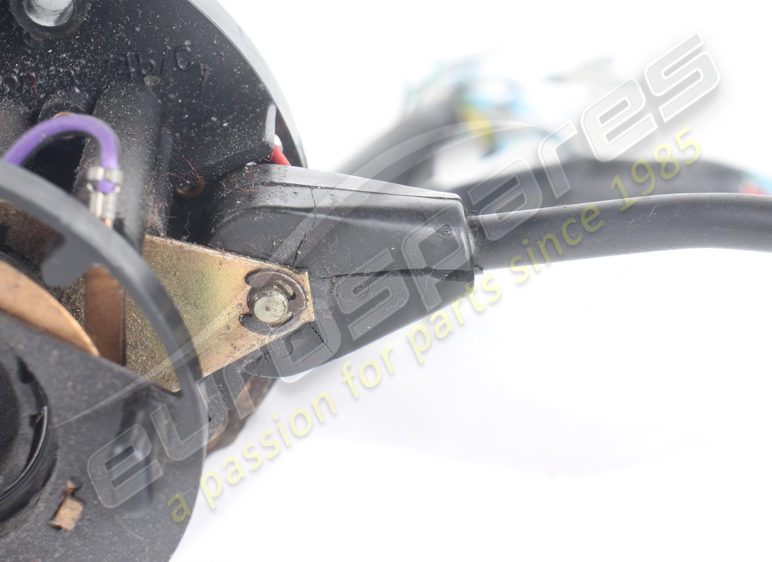 INTERRUPTEUR DE COLONNE FERRARI ENDOMMAGÉ. NUMÉRO DE PIÈCE 61838400 (5) interrupteur de colonne ferrari endommagé. numéro de pièce 61838400 (5)