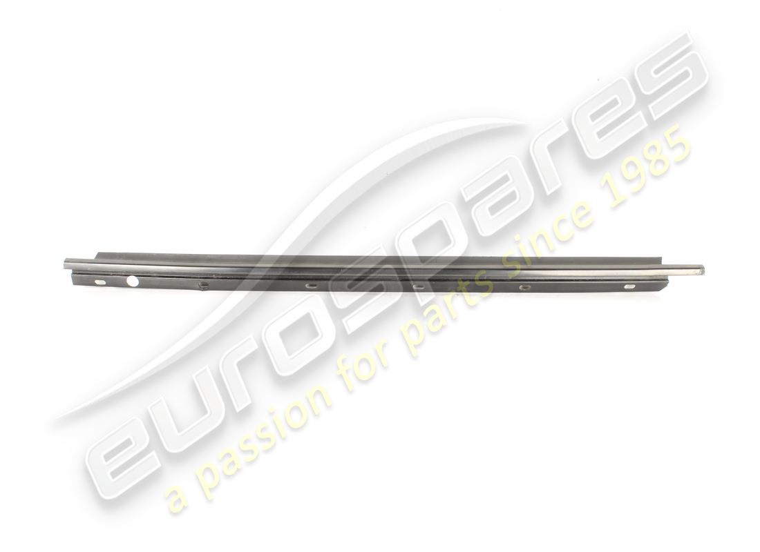 PANNEAU DE GARNITURE EXTÉRIEUR SUPÉRIEUR AVANT GAUCHE D'OCCASION Maserati. NUMÉRO DE PIÈCE 377700317 (1)