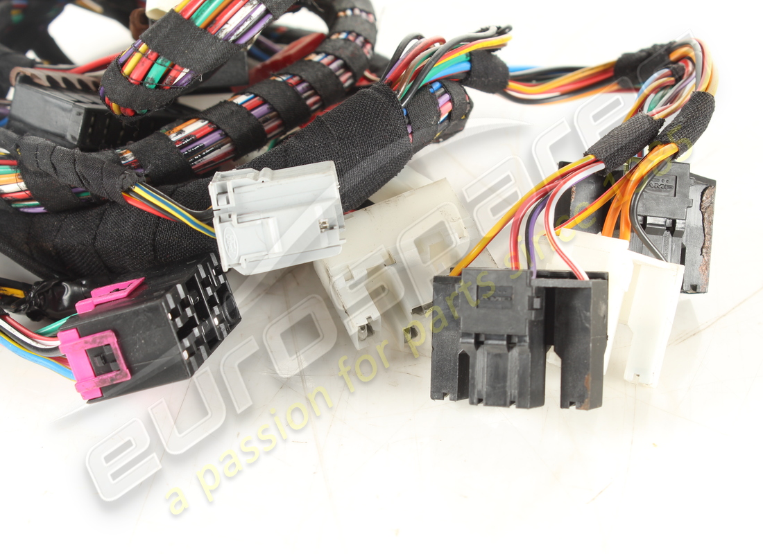 FERRARI CÂBLES DE CONNEXION DE LA CONSOLE DU TUNNEL UTILISÉS. NUMÉRO DE PIÈCE 152184 (4) ferrari câbles de connexion de la console du tunnel utilisés. numéro de pièce 152184 (4)