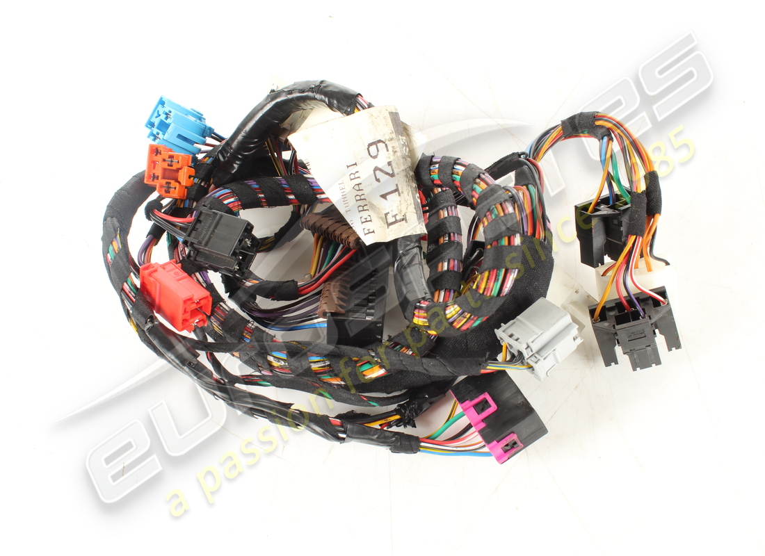FERRARI CÂBLES DE CONNEXION DE LA CONSOLE DU TUNNEL UTILISÉS. NUMÉRO DE PIÈCE 152184 (2) ferrari câbles de connexion de la console du tunnel utilisés. numéro de pièce 152184 (2)
