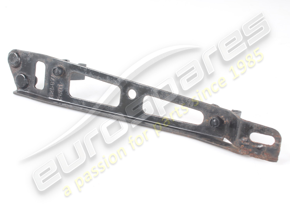 SUPPORT DE MONTAGE DE CONDENSEUR D'OCCASION Ferrari. NUMÉRO DE PIÈCE 325876 (1) SUPPORT DE MONTAGE DE CONDENSEUR D'OCCASION Ferrari. NUMÉRO DE PIÈCE 325876 (1)