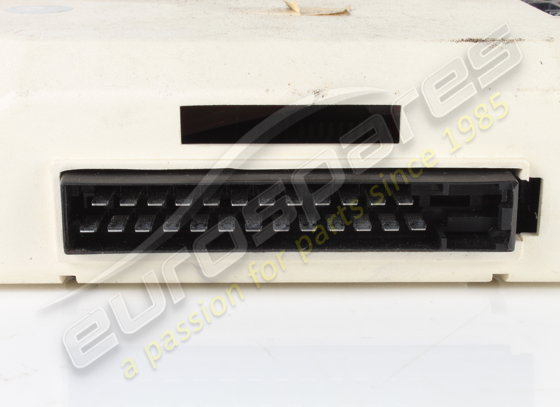 utilisé maserati unité de commande. numéro de pièce 365500201 (4)