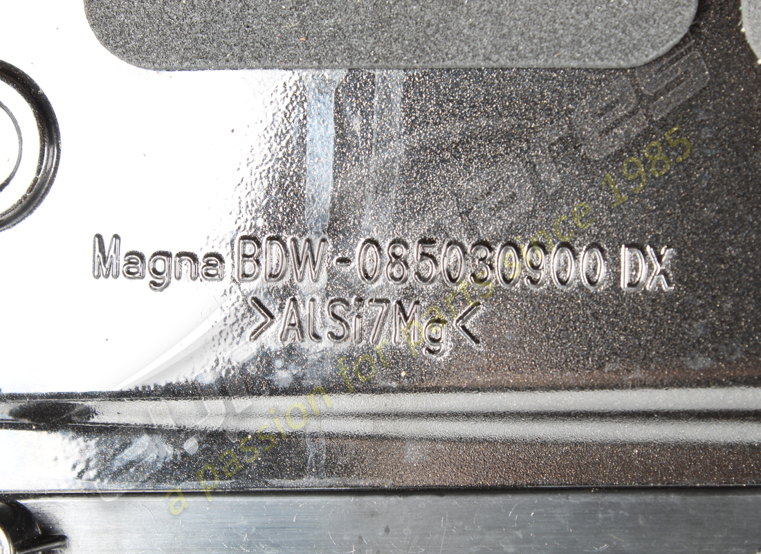 utilisé ferrari porte droite. numéro de pièce 85680611 (4)