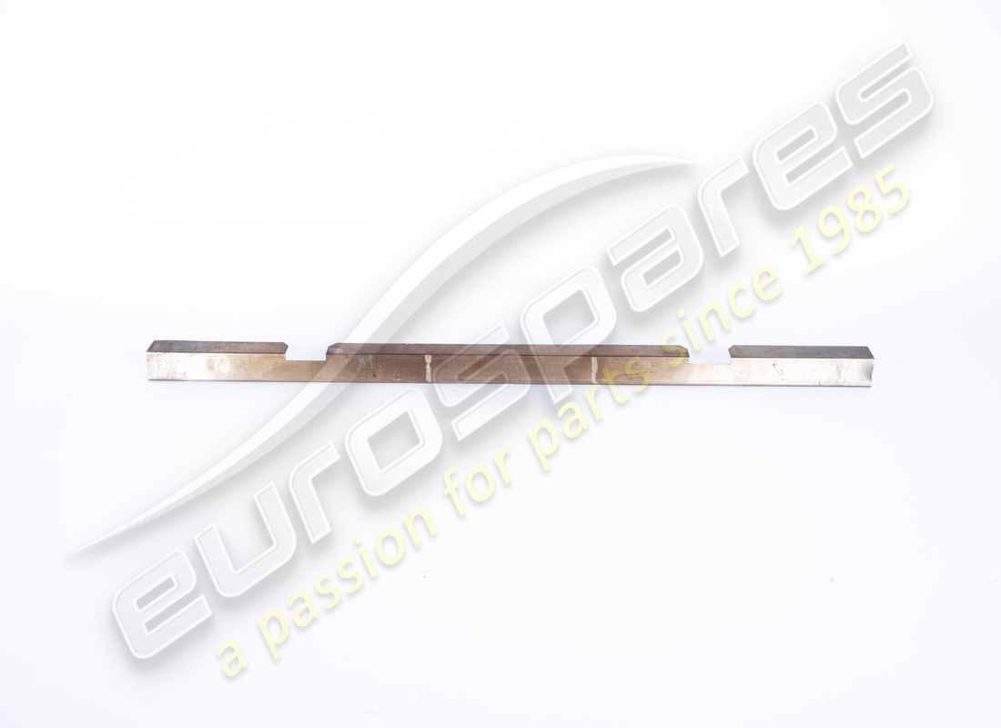 moulure de retenue de tuyau ferrari utilisée. numéro de pièce 64608000 (1)