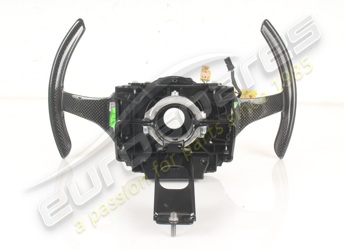 ENSEMBLE DE COMMANDE DE BOÎTE DE VITESSES MAGNÉTIQUE EN CARBONE FERRARI D'OCCASION (BRILLANT). RÉFÉRENCE 817753 (5) ensemble de commande de boîte de vitesses magnétique en carbone ferrari d'occasion (brillant). référence 817753 (5)