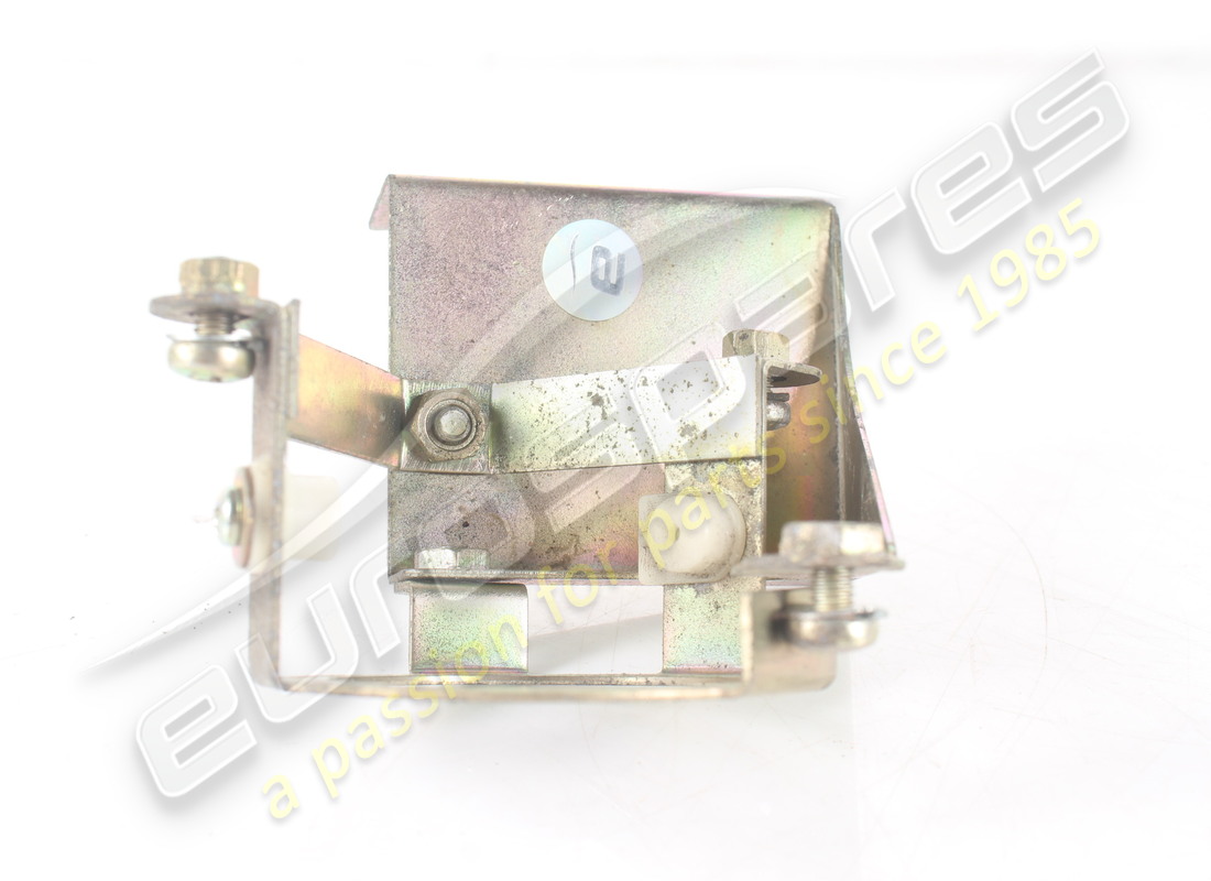 UTILISÉ LE SUPPORT FERRARI. NUMÉRO DE PIÈCE 126299 (4) utilisé le support ferrari. numéro de pièce 126299 (4)