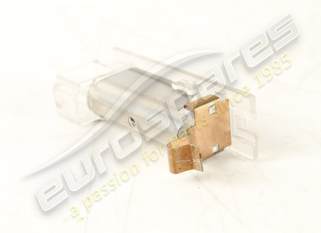 utilisé maserati sous lampe de porte. numéro de pièce 60608165 (2)