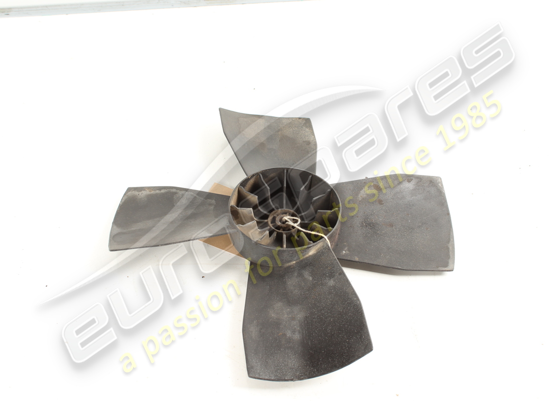 utilisé ferrari pale de ventilateur. numéro de pièce 122953 (2)