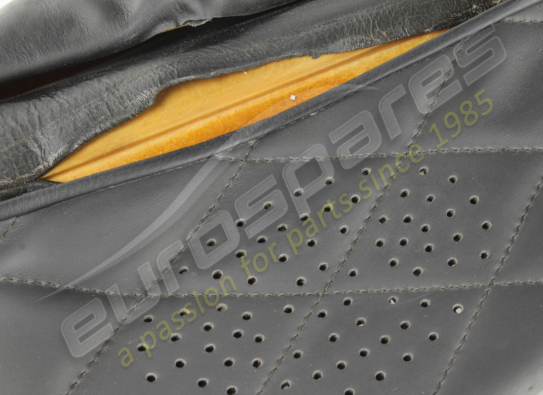 couvercle de courroie gauche endommagé ferrari noir vm8500. numéro de pièce 64584100 (4)