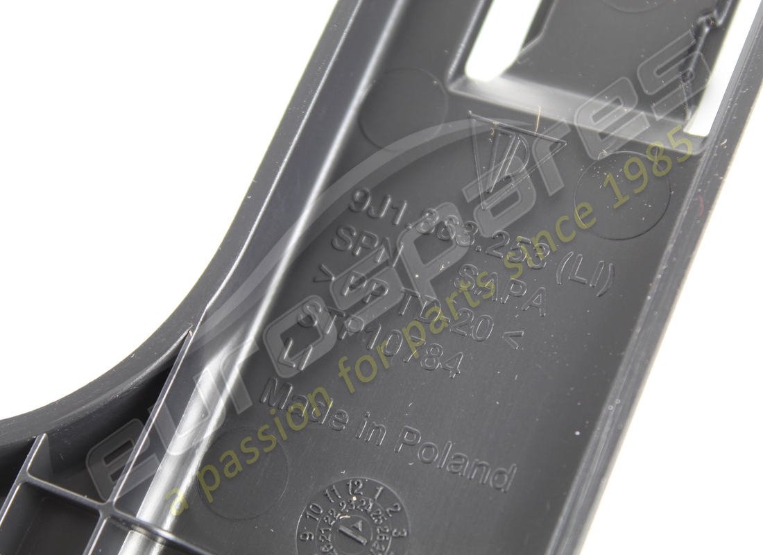 nouveau porsche support pour triangle de sécurité noir. référence 9j1863253ok1 (4)