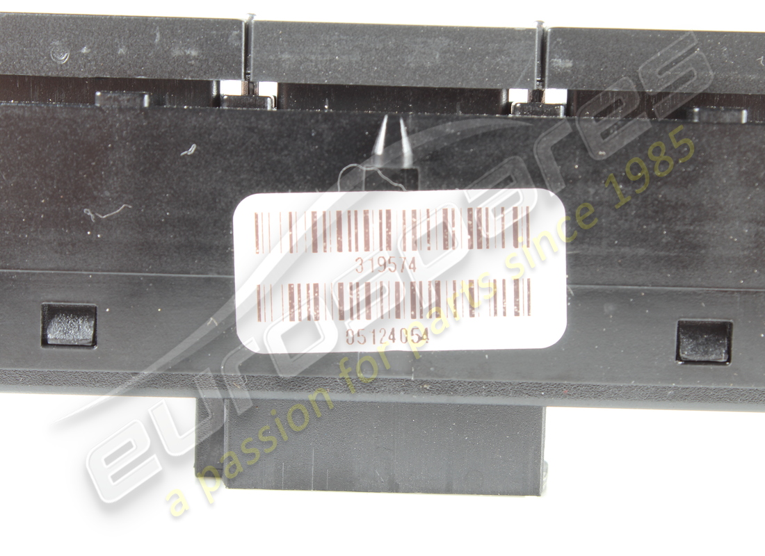 utilisé ferrari boutons de mémoire. numéro de pièce 319574 (4)
