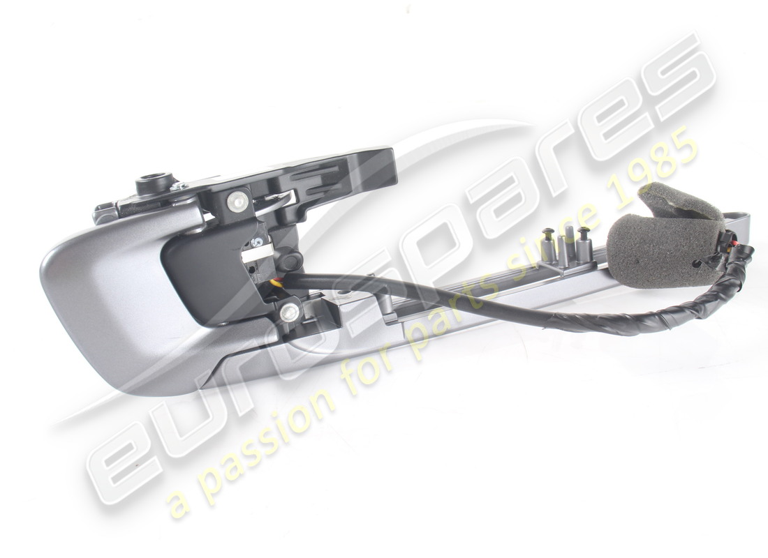 UTILISÉ FERRARI POIGNÉE DE PORTE DROITE COMPLÈTE. NUMÉRO DE PIÈCE 88554400 (1) utilisé ferrari poignée de porte droite complète. numéro de pièce 88554400 (1)