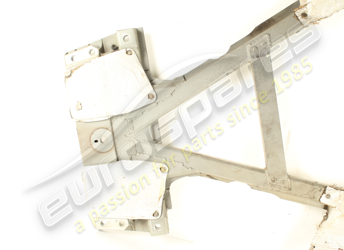 utilisé ferrari sous-châssis moteur. numéro de pièce 985265529 (2)