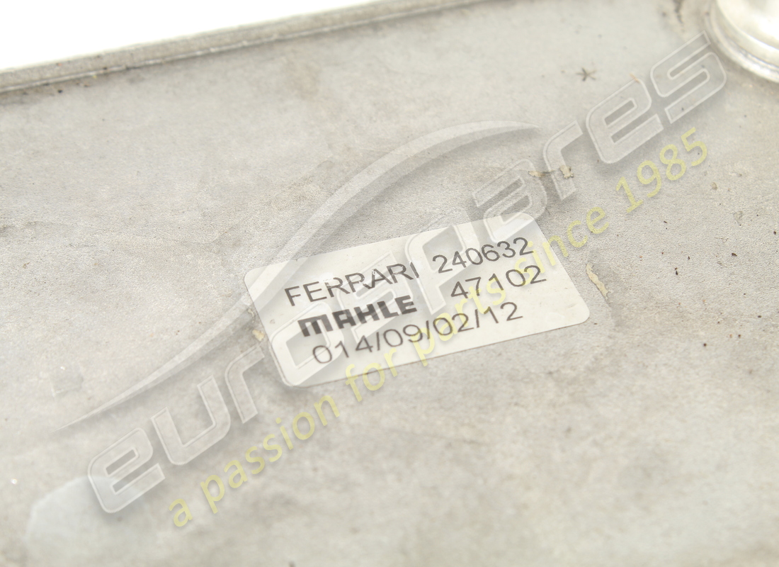 ÉCHANGEUR DE CHALEUR À HUILE FERRARI UTILISÉ. NUMÉRO DE PIÈCE 240632 (5) échangeur de chaleur à huile ferrari utilisé. numéro de pièce 240632 (5)