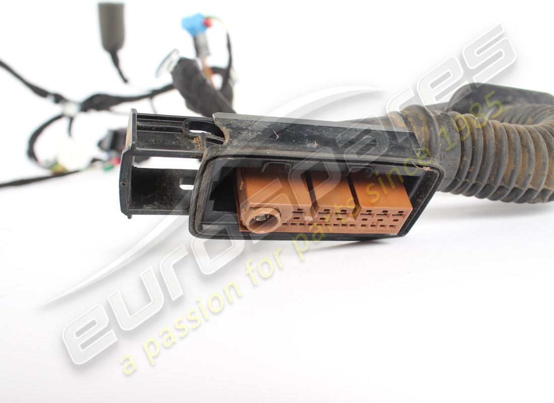 harnais lamborghini utilisé, à l'extérieur. numéro de pièce 4ml971030aj (2)