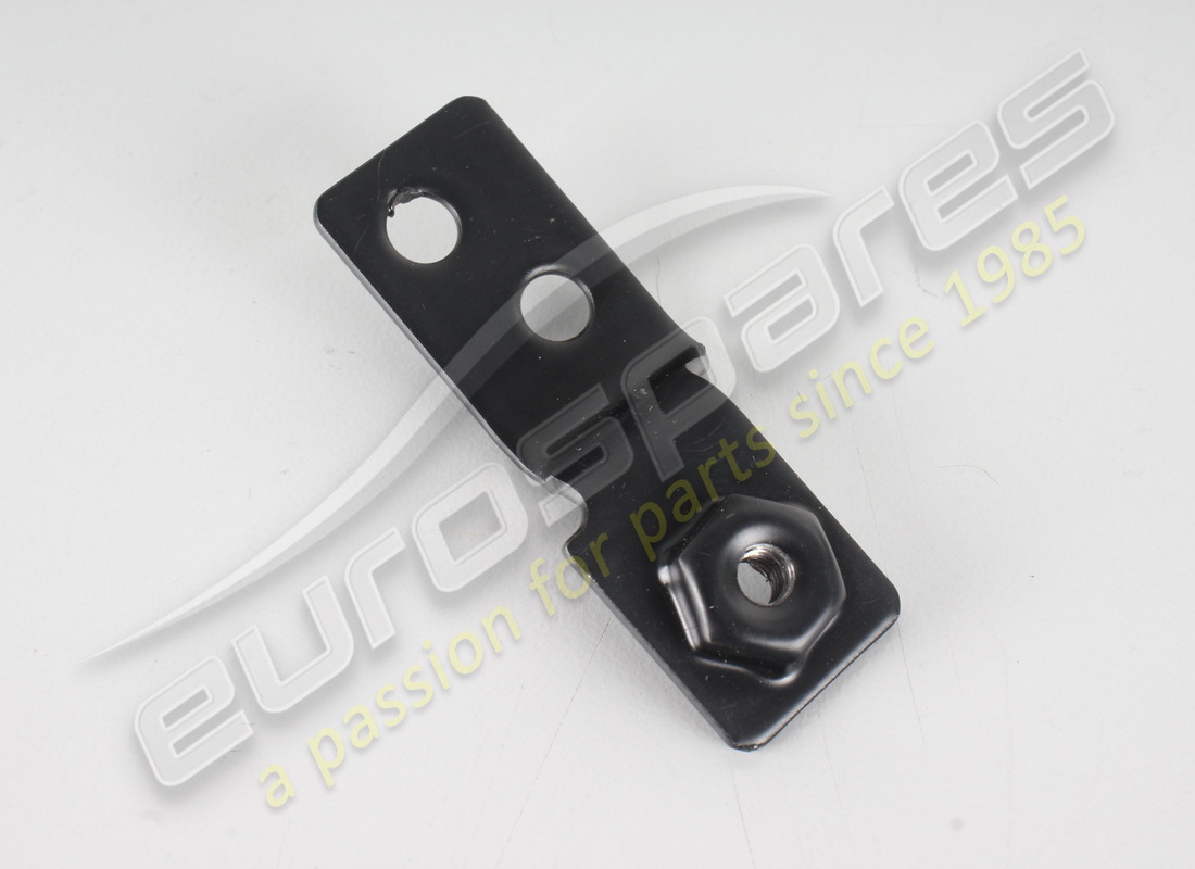 nouveau support latéral droit ferrari. numéro de pièce 65468400 (1)