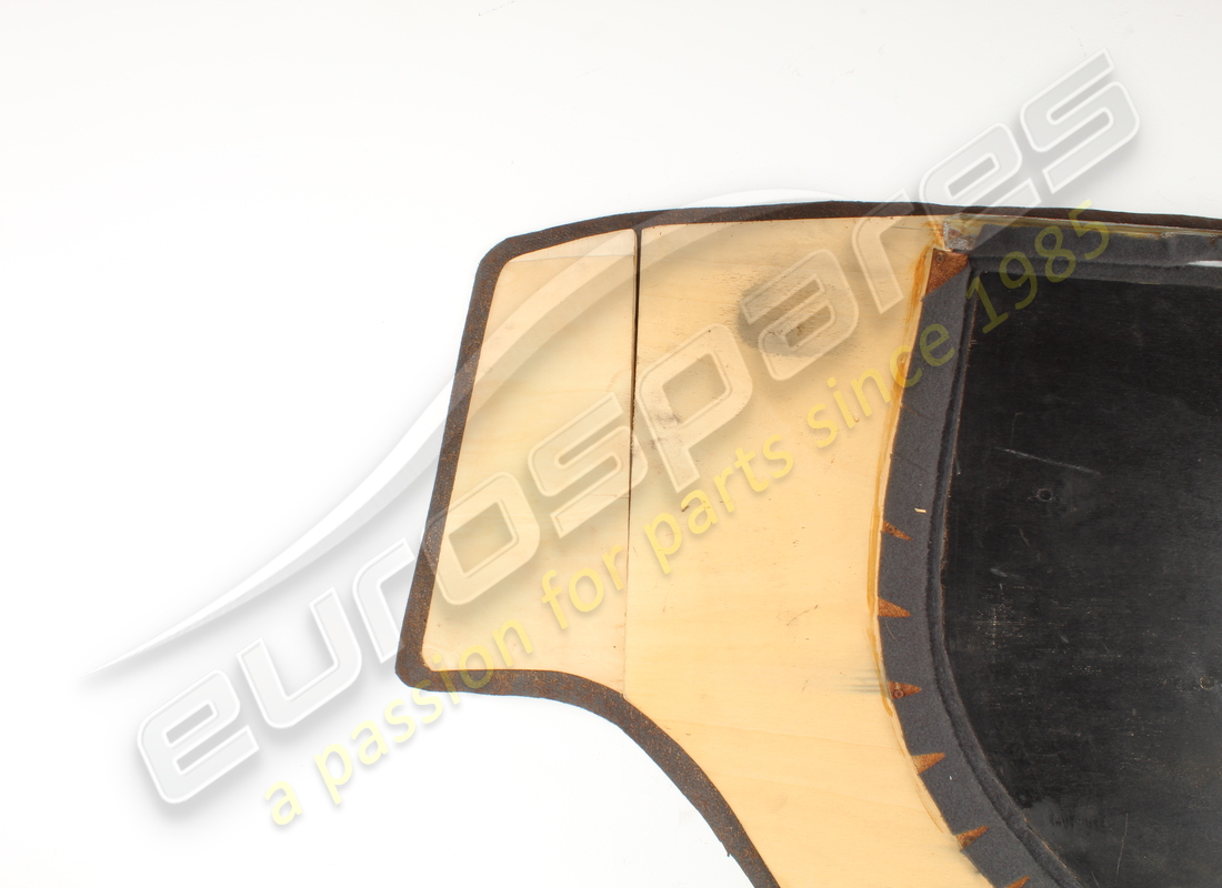 TAPIS DE COFFRE À BAGAGES D'OCCASION MASERATI. NUMÉRO DE PIÈCE 371530119 (5) tapis de coffre à bagages d'occasion maserati. numéro de pièce 371530119 (5)