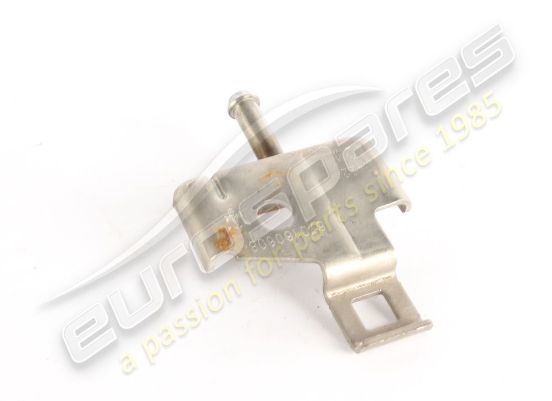 SUPPORT DE TUYAU D'ÉCHAPPEMENT ARRIÈRE SI D'OCCASION Maserati. NUMÉRO DE PIÈCE 670160608 (1)