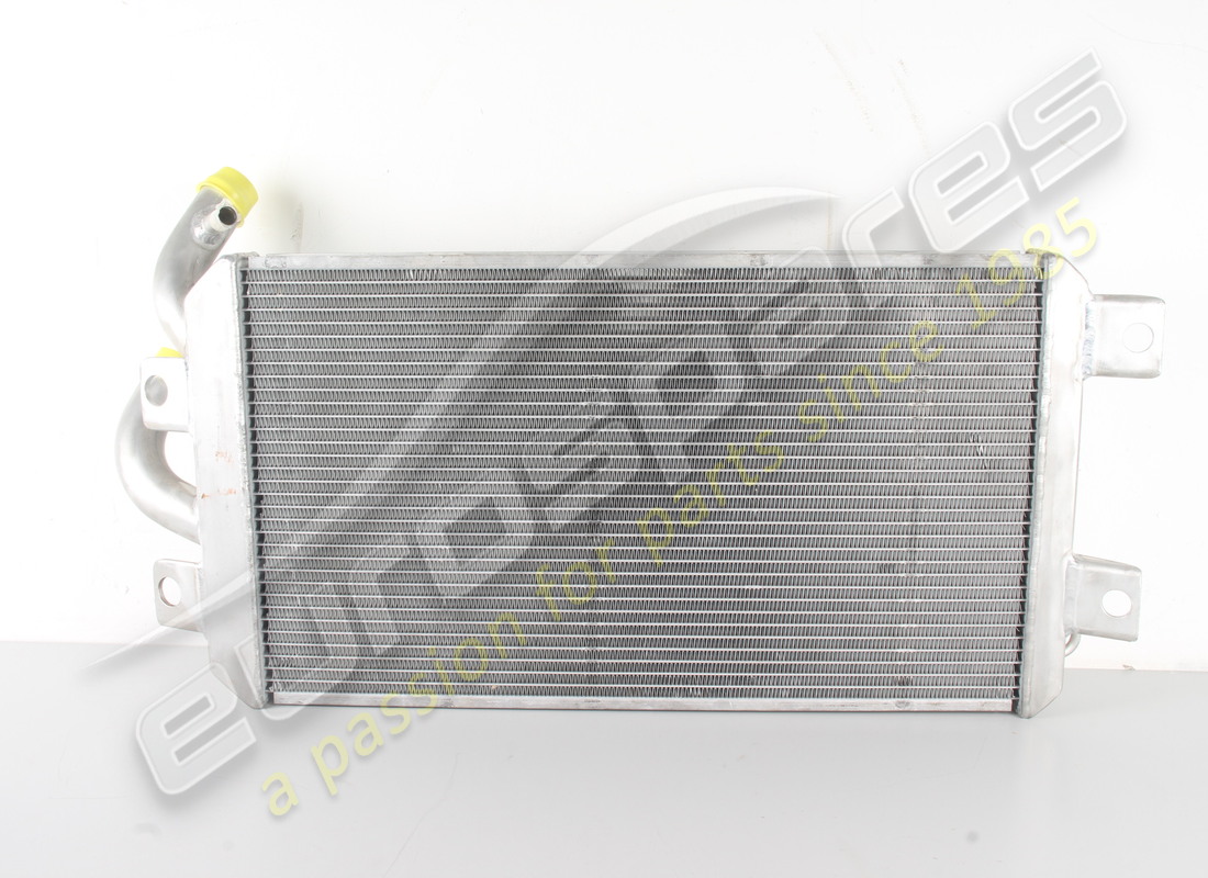 nouveau radiateur eurospares. numéro de pièce 470121253g (2)