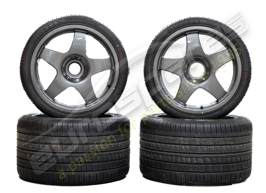 JEU DE ROUES SPEEDLINE LM D'OCCASION Ferrari 18 POUCE. NUMÉRO DE PIÈCE FWHE058 (1)