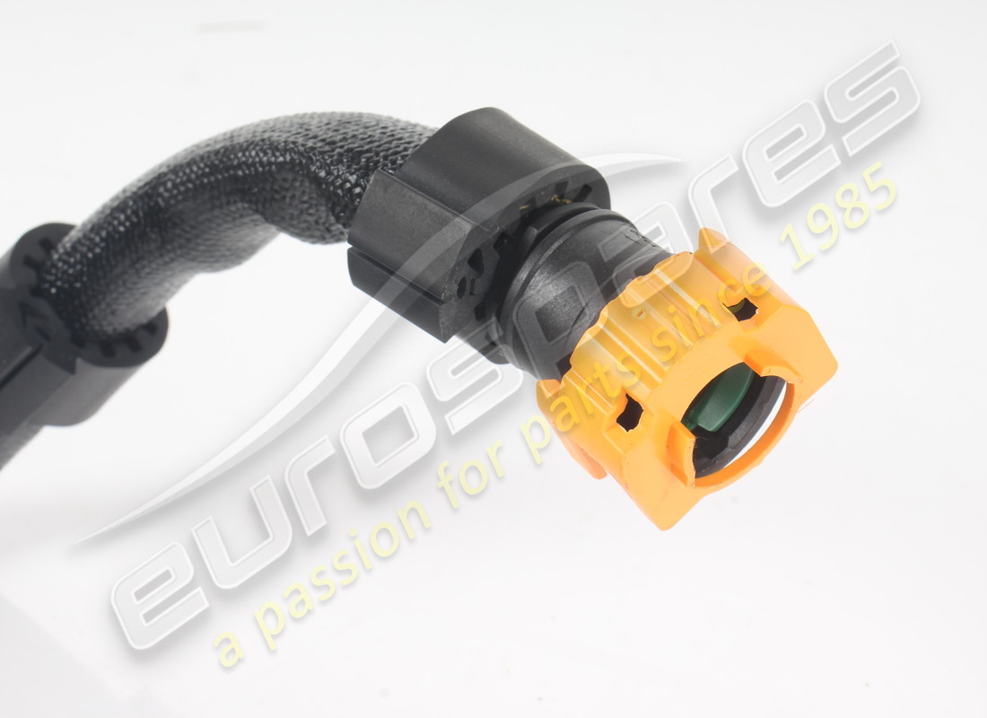 UTILISÉ FERRARI TUBO DA SEPARATORE A VALVOLA. NUMÉRO DE PIÈCE 777507 (2) utilisé ferrari tubo da separatore a valvola. numéro de pièce 777507 (2)