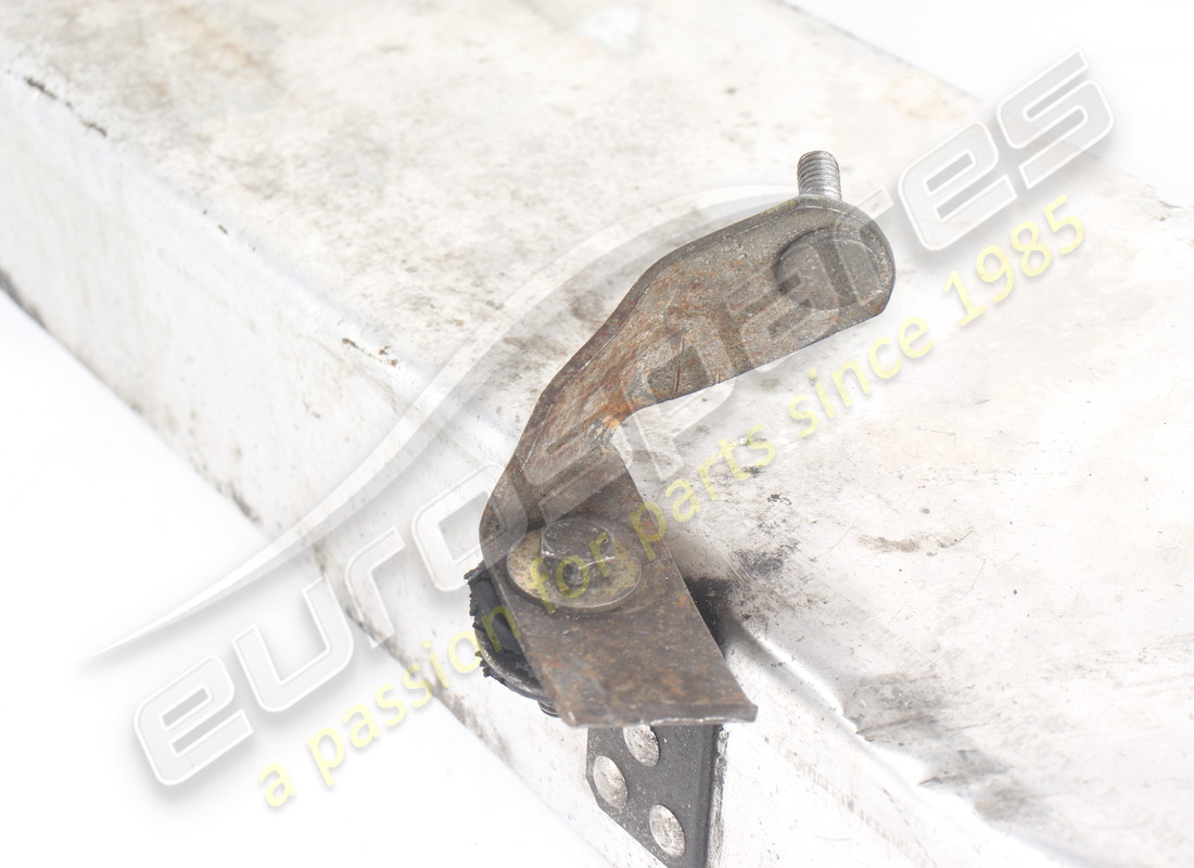 FERRARI BOUCLIER THERMIQUE UTILISÉ. NUMÉRO DE PIÈCE 128950 (3) ferrari bouclier thermique utilisé. numéro de pièce 128950 (3)