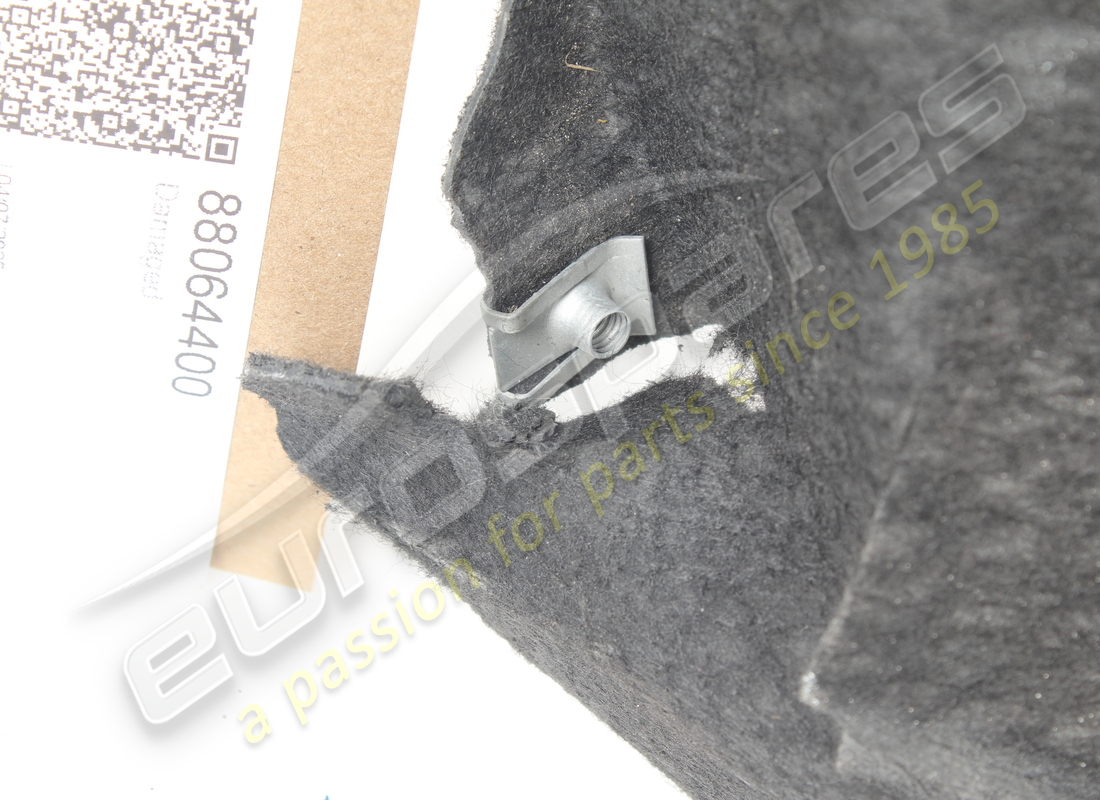 endommagé ferrari riparo v.ruota fourmi. partie an. numéro de pièce 88064400 (4)