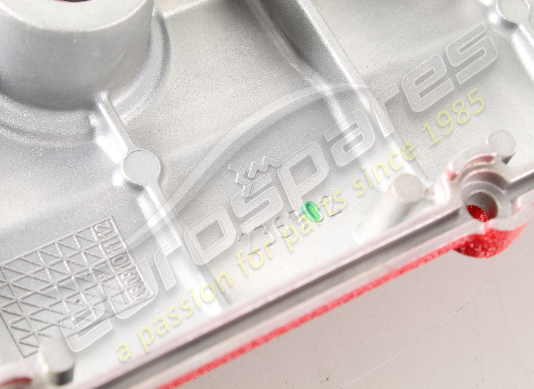 nouveau couvercle de culasse ferrari droit. numéro de pièce 236702 (3)