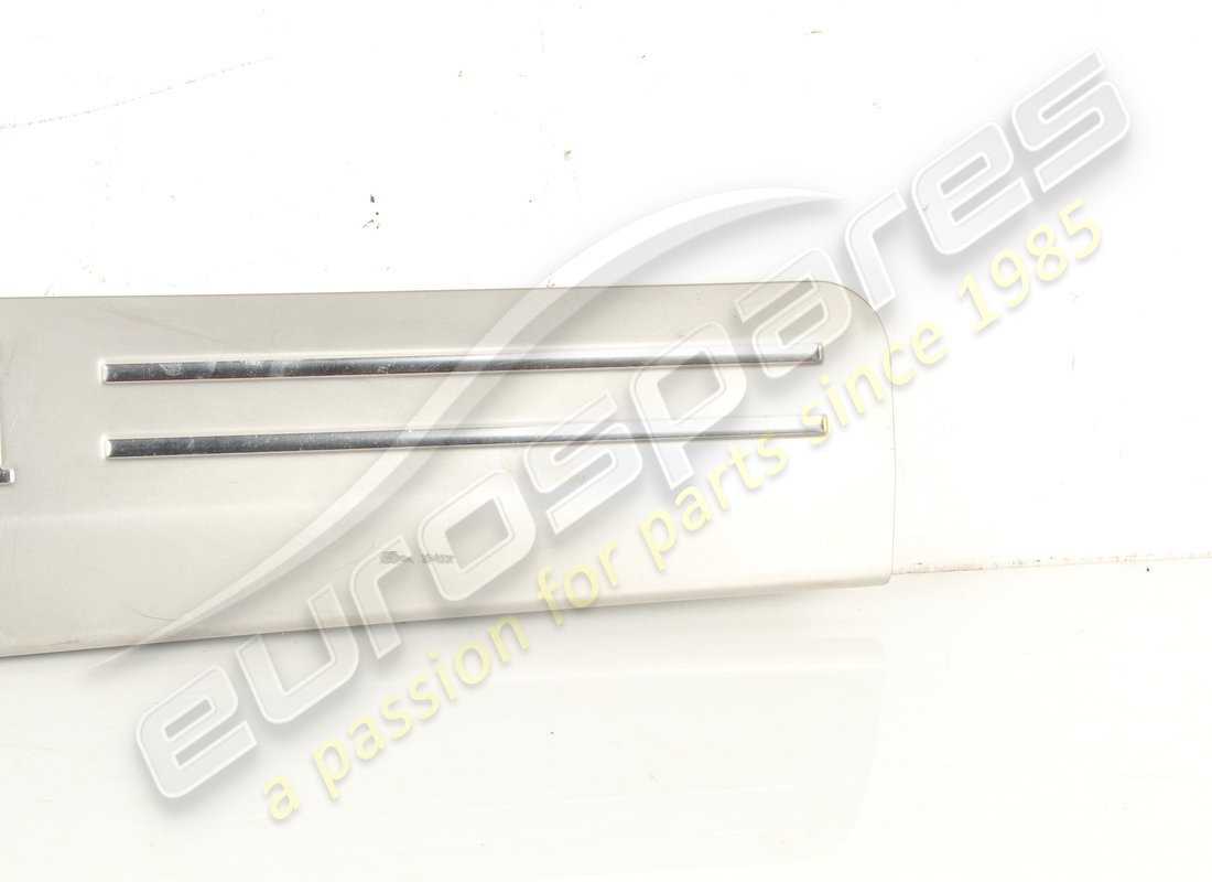 UTILISÉ FERRARI PLAQUE DE PIED LH. NUMÉRO DE PIÈCE 81362300 (3) utilisé ferrari plaque de pied lh. numéro de pièce 81362300 (3)