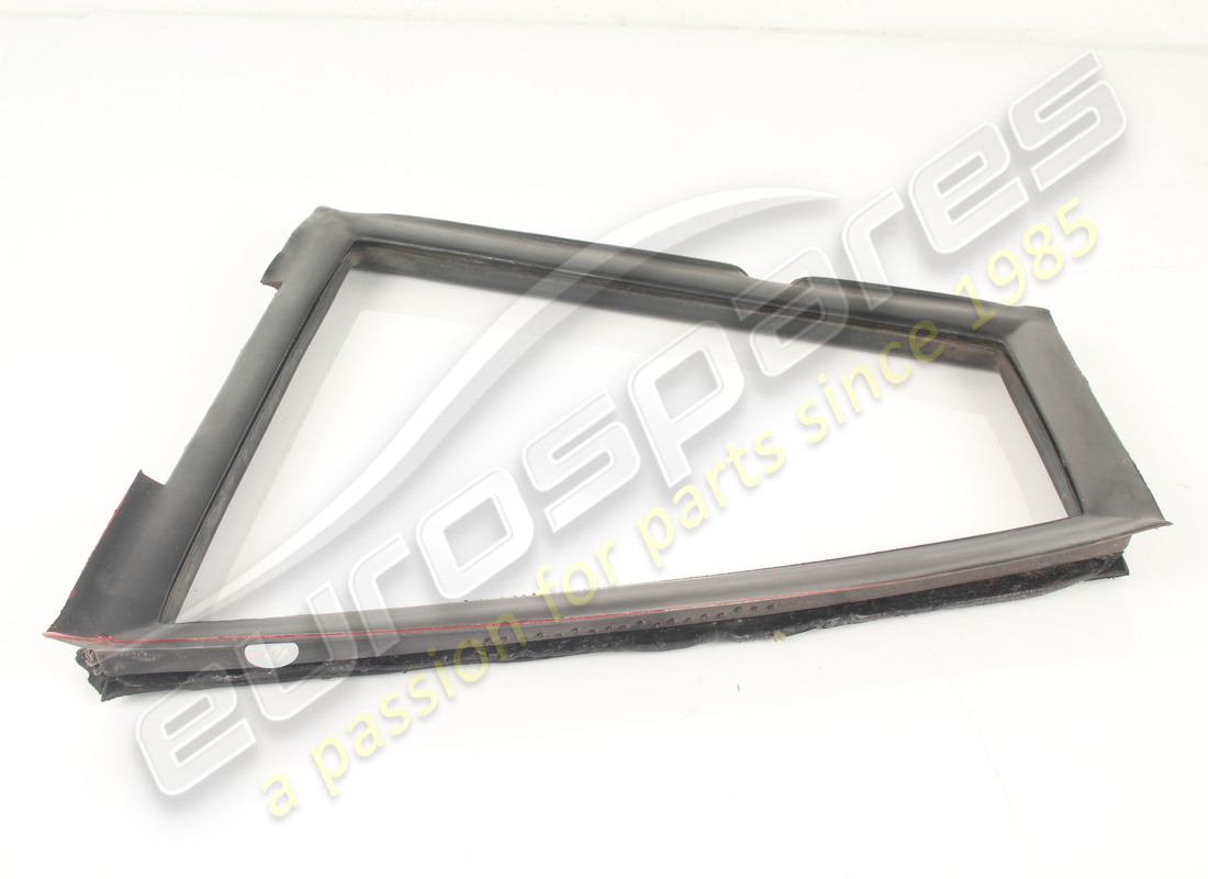 CAOUTCHOUC DE FEU DE CUSTODE ARRIÈRE DROIT GTS D'OCCASION Ferrari. NUMÉRO DE PIÈCE 60522800 (1) CAOUTCHOUC DE FEU DE CUSTODE ARRIÈRE DROIT GTS D'OCCASION Ferrari. NUMÉRO DE PIÈCE 60522800 (1)