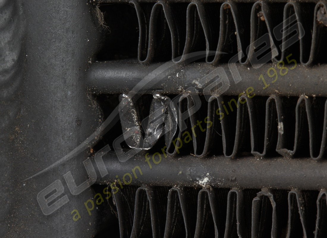 radiateur à huile ferrari utilisé. numéro de pièce 175696 (7)